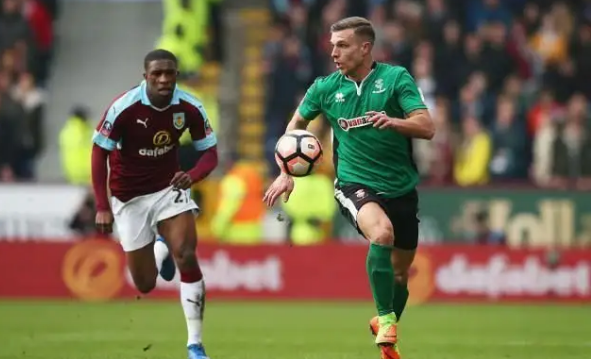 虎队封王引爆关西热潮 3000人排队塞爆阪神百货｜日职