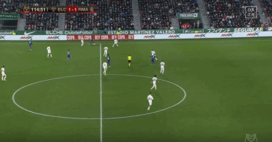 ＂约克logo三分压哨绝杀广东！#鸿哥聊球