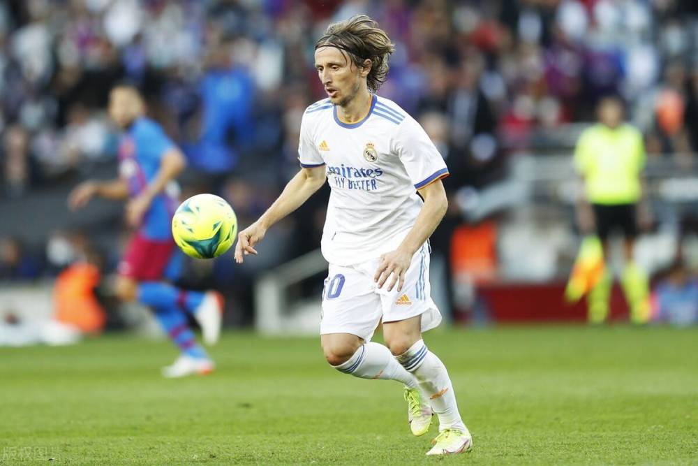 伤病困扰：科比-怀特与马塔斯-布泽利斯能否随公牛客战活塞？伤情影响与轮换解读