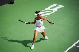 Shams：欧文只遭遇了左膝前交叉韧带撕裂 其他韧带和半月板无损伤