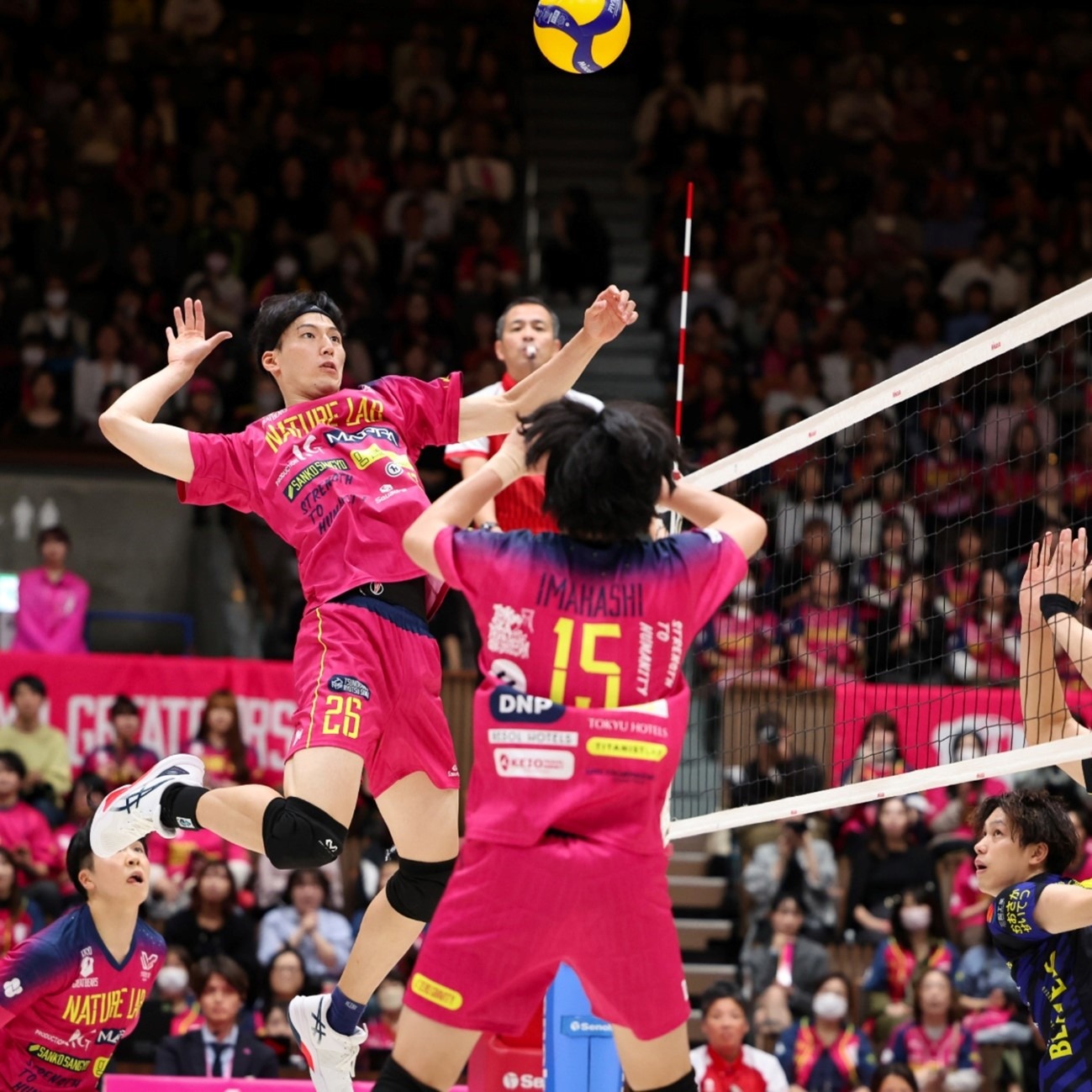 3场3球，成都B队艾孜买提当选中乙10月最佳球员／最佳青年球员