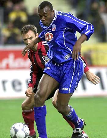 更彰显了俱 更彰显了俱