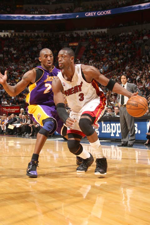 接球後傳至 接球後傳至